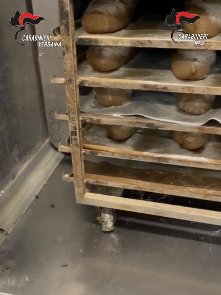 Blitz dei Nas in un panificio del Vco