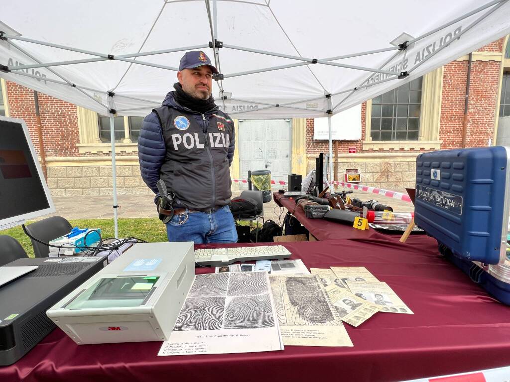 festa polizia busto arsizio