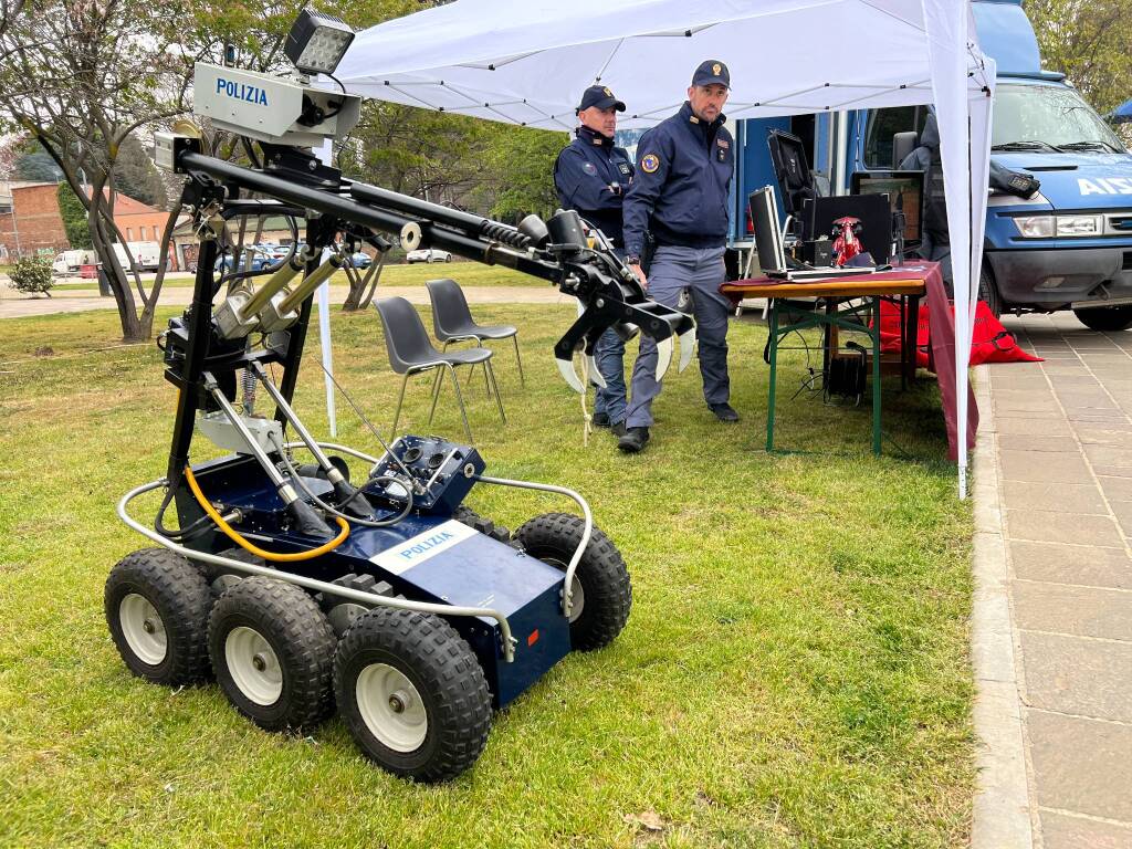 festa polizia busto arsizio