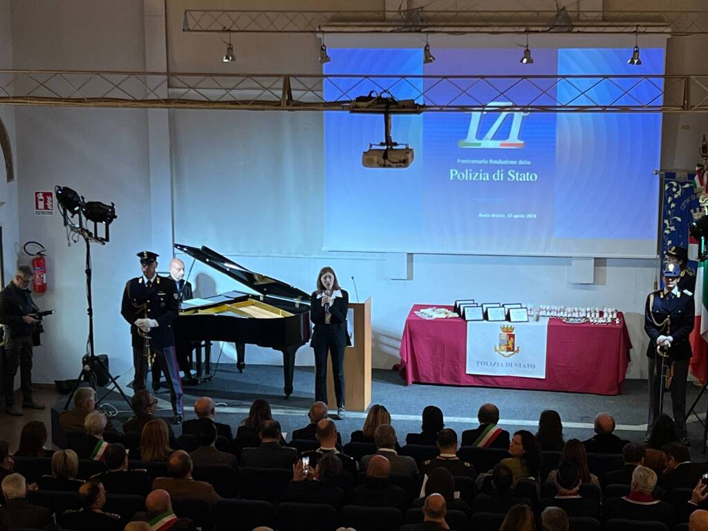festa polizia busto arsizio