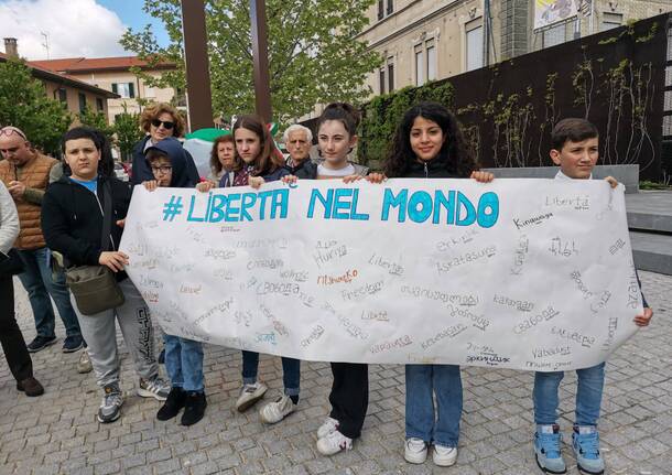 Il nuovo murales di Gorla Minore racconta il 25 Aprile