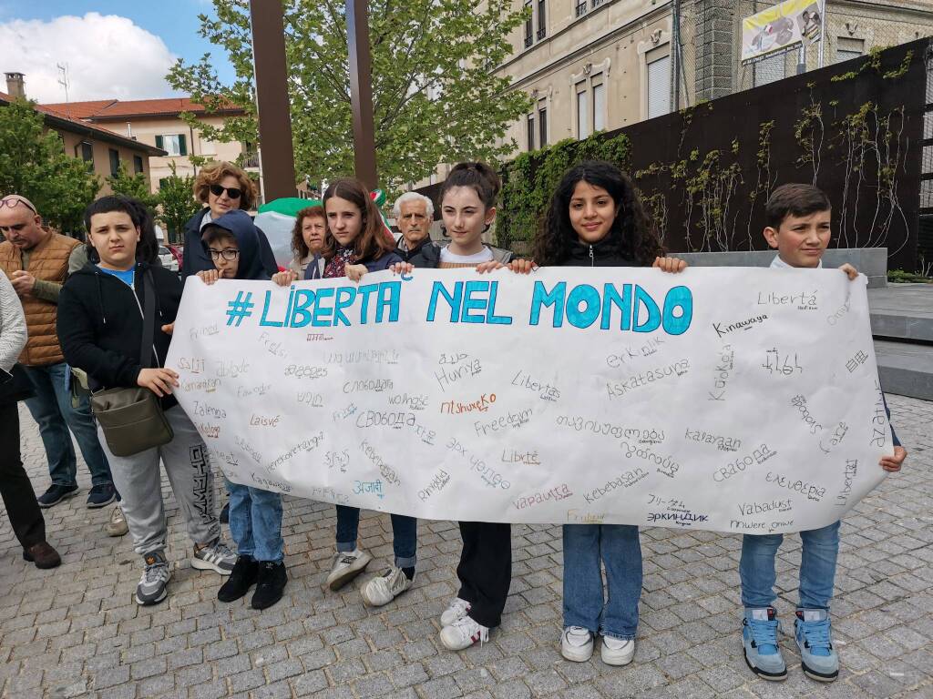 Il nuovo murales di Gorla Minore racconta il 25 Aprile