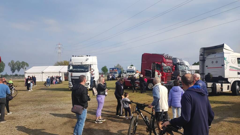 Il raduno dei truck invade Origgio per la 70° Fiera primaverile