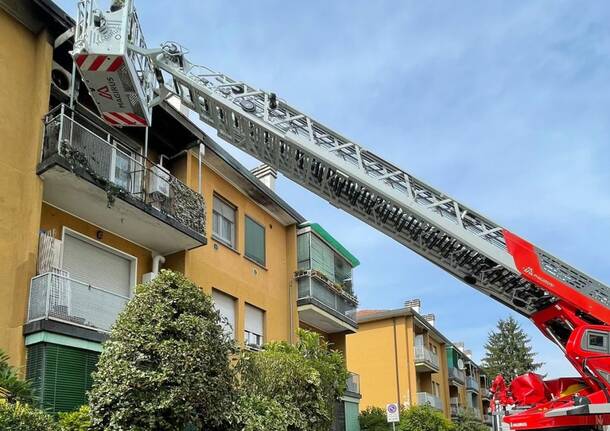 Incendio in via Brennero a Legnano