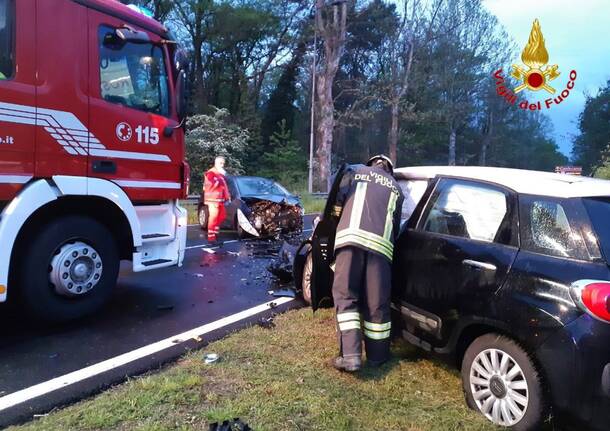 Incidente sul Sempione tra Vergiate e Somma
