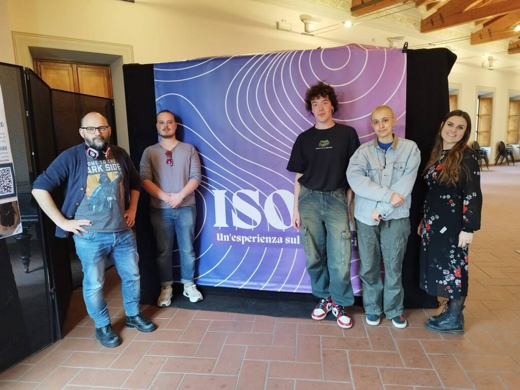 Isole, l'installazione immersiva per provare l'esperienza del ritiro sociale