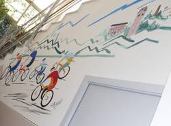 Il murale per il Giro d’Italia a Cassano Magnago
