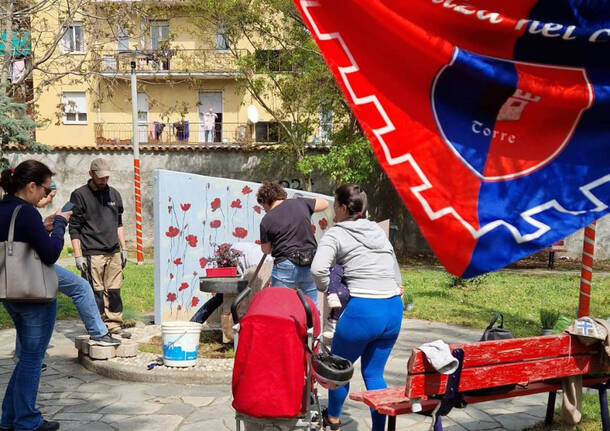 Nuove piante al giardino di via Bossi a Rescaldina per la Giornata della Terra