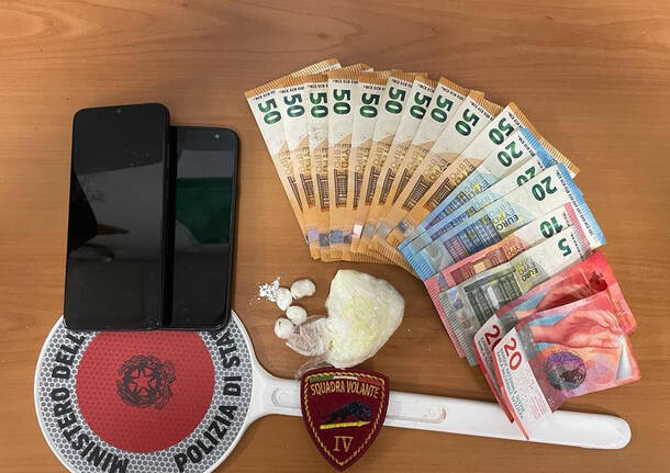 operazione antidroga polizia como