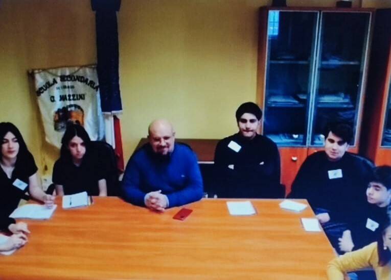 Saltrio - Incontro degli studenti con Giuseppe Ayala