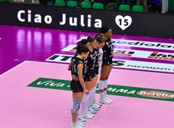 Uyba - minuto di silenzio a Conegliano