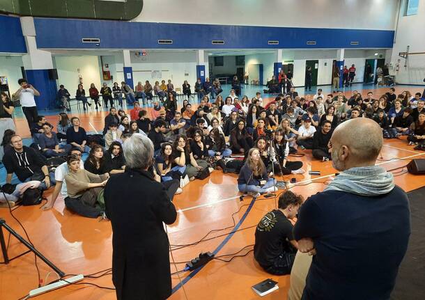 Si chiude il Festival della Poesia di Saronno. Il bilancio dell'amministrazione comunale