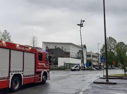 vigili del fuoco Legnano lampione pericolante