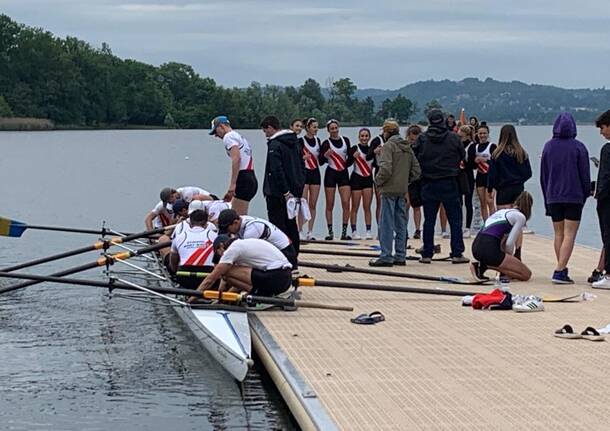 Lo Stein di Gavirate vince la prima edizione della School Boat Race Challenge