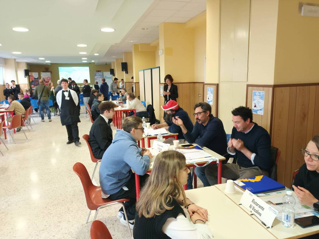 Confesercenti al Ciofs di Varese per Orientamente