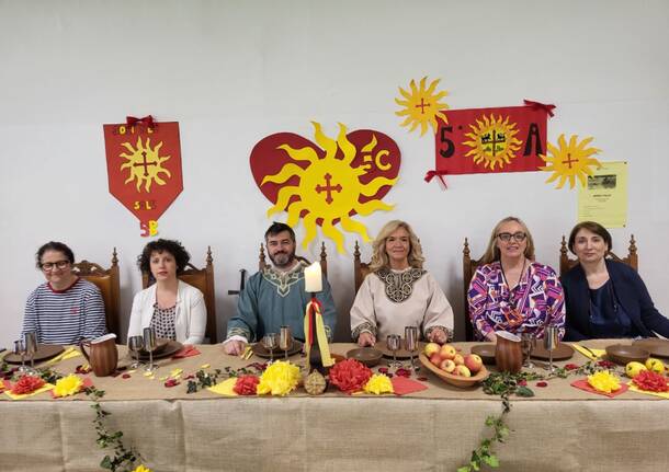 Contrada Legnarello a pranzo alle scuole Manzoni di Legnano