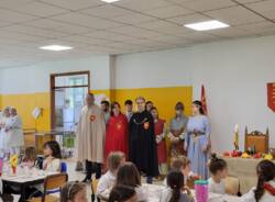 Contrada Legnarello a pranzo alle scuole Manzoni di Legnano