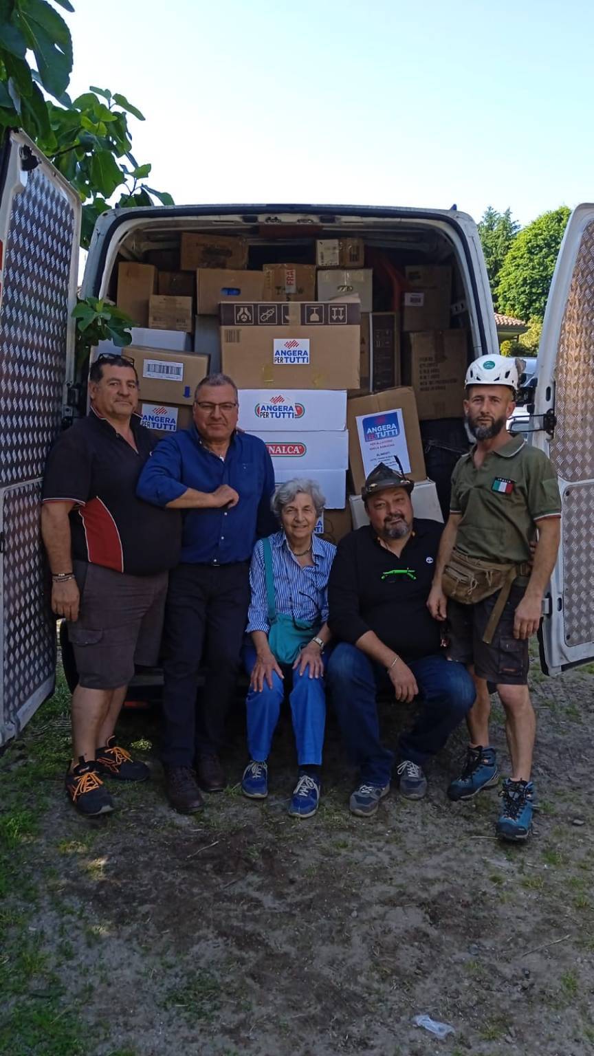 Da Angera due furgoni di aiuti verso Faenza colpita dall'alluvione 