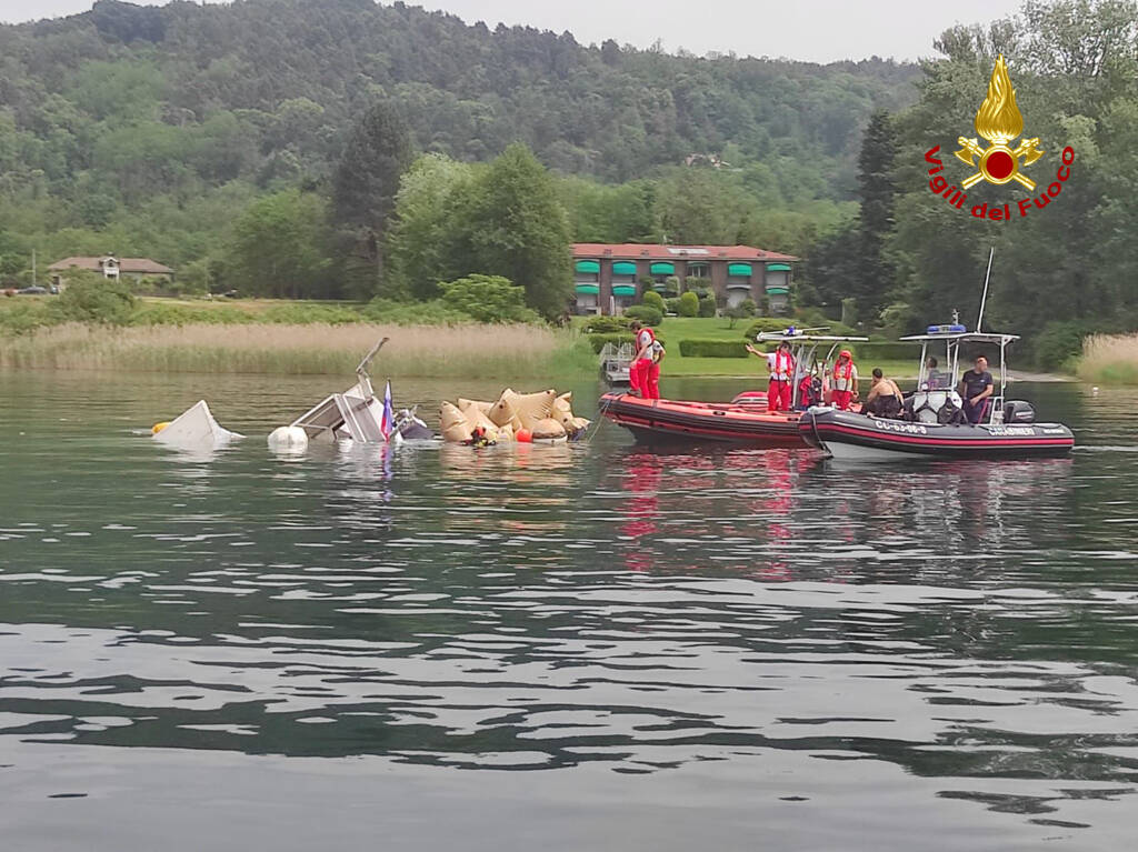 Delitto barca affondata lago maggiore naufragio lisanza 