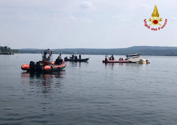 Delitto barca affondata lago maggiore naufragio lisanza 