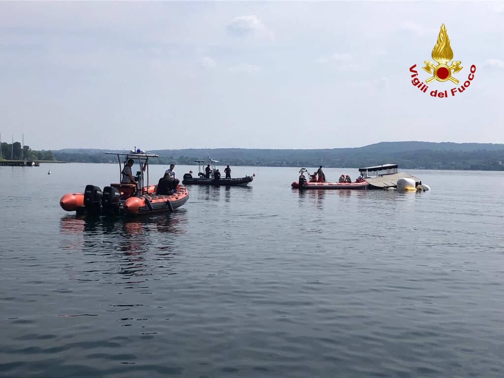 Delitto barca affondata lago maggiore naufragio lisanza 