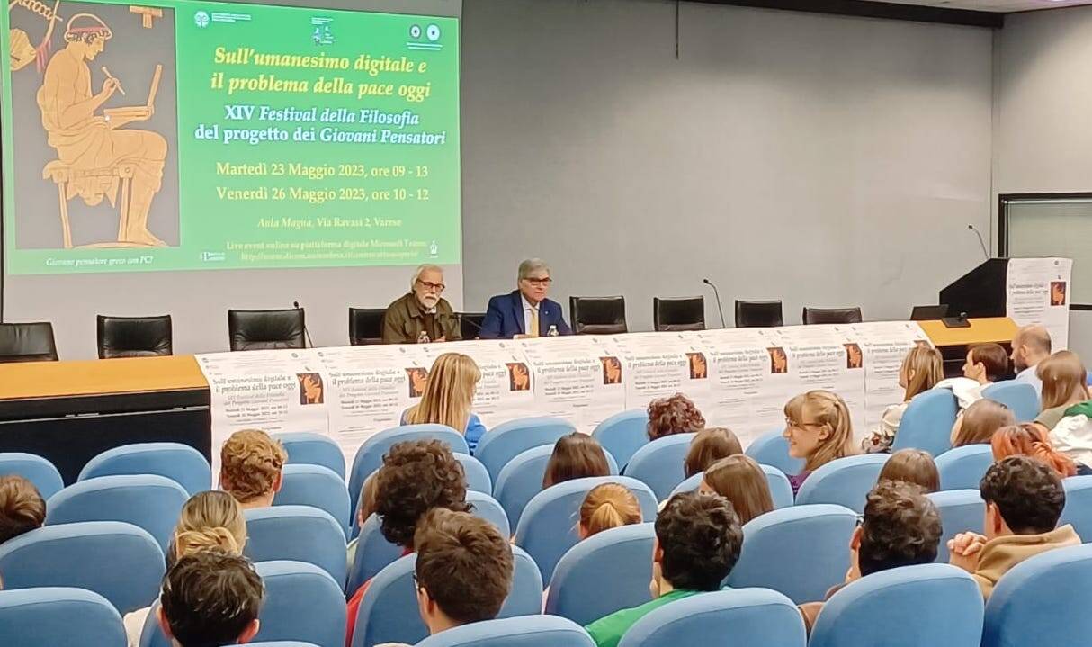 Giovani Pensatori alla sede ascom di varese