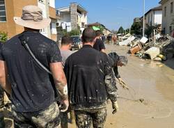 I ragazzi di Gioventù Nazionale del Milanese a Forlì per aiutare gli alluvionati