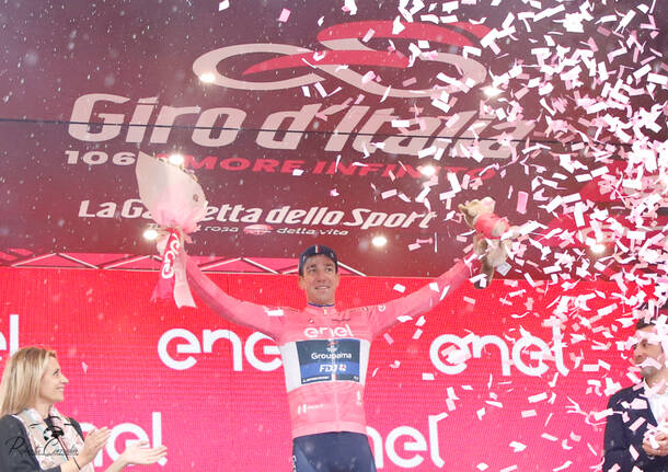 Il Giro d'Italia a Cassano Magnago, la corsa