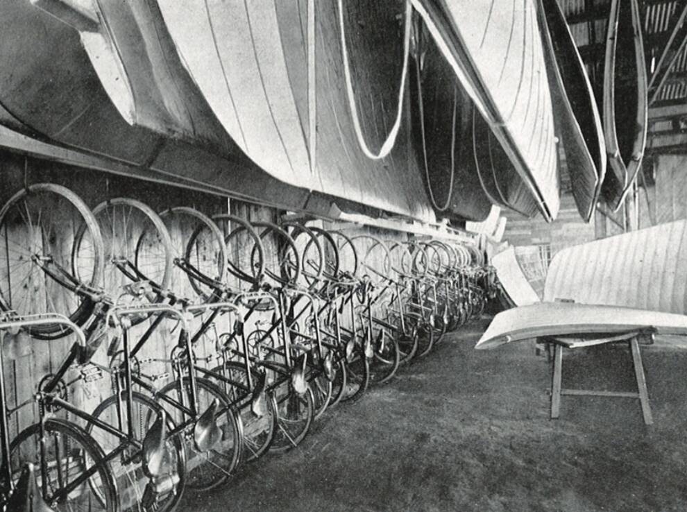 Lavorare in una fabbrica aeronautica nel 1913 - Archivio Grampa