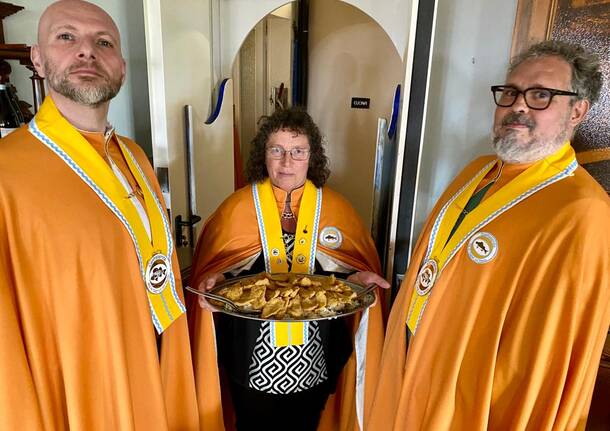 le confraternite del gusto riunite ai giardini estensi di Varese