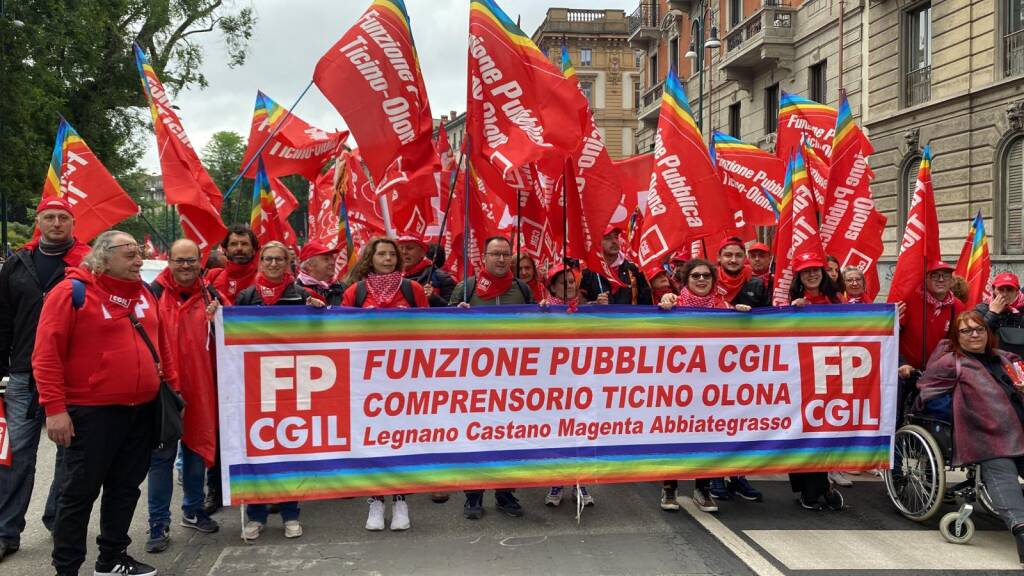 Mobilitazione sotto l'arco della pace, a Milano sindacalisti anche di Legnano
