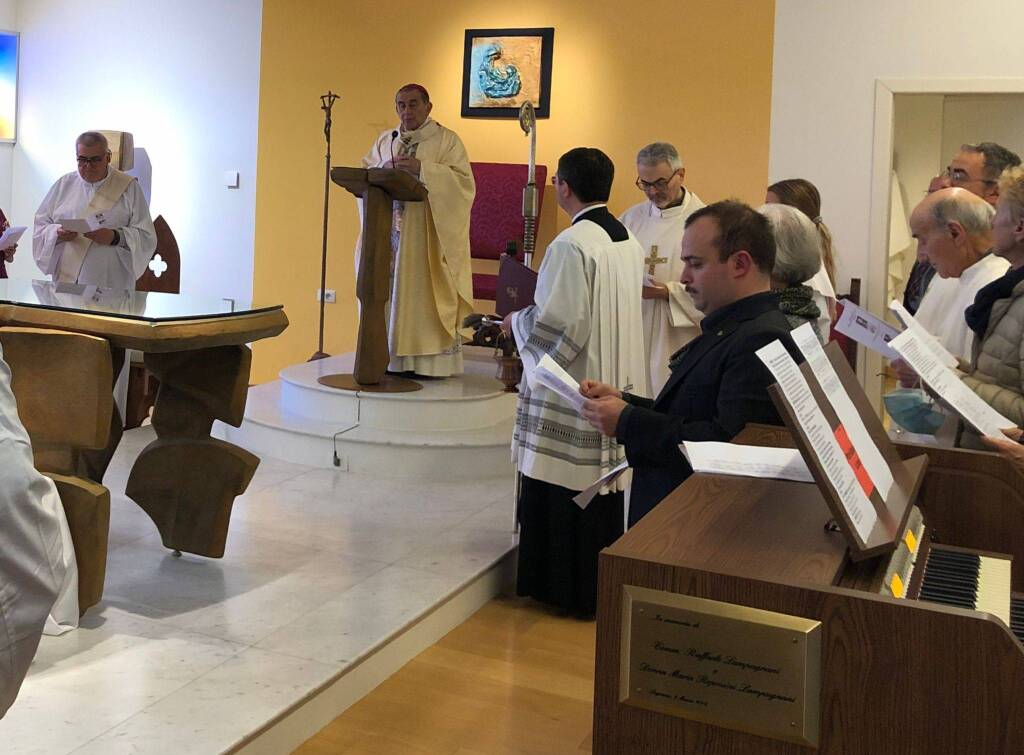 Mons. Delpini dedica la chiesa dell'ospedale di Legnano a San Giovanni Paolo II