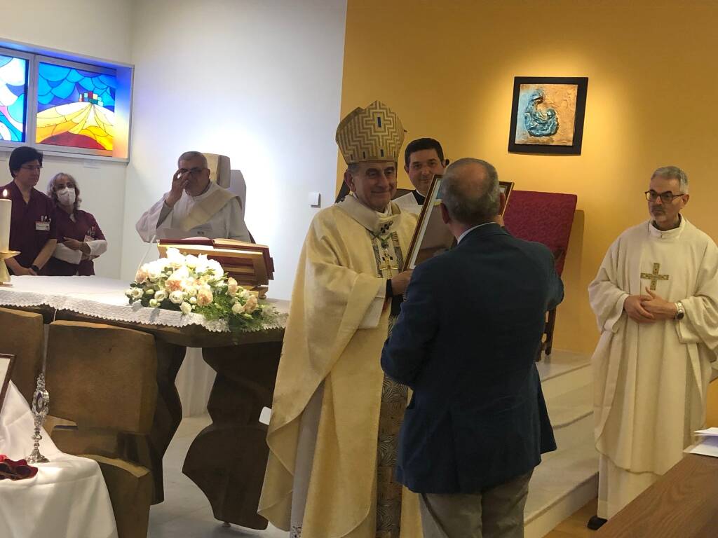 Mons. Delpini dedica la chiesa dell'ospedale di Legnano a San Giovanni Paolo II