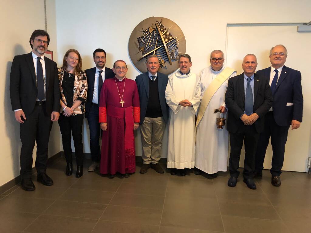 Mons. Delpini dedica la chiesa dell'ospedale di Legnano a San Giovanni Paolo II