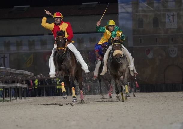 Palio: finale e la vittoria della contrada Legnarello - foto di Daniele Zaffaroni