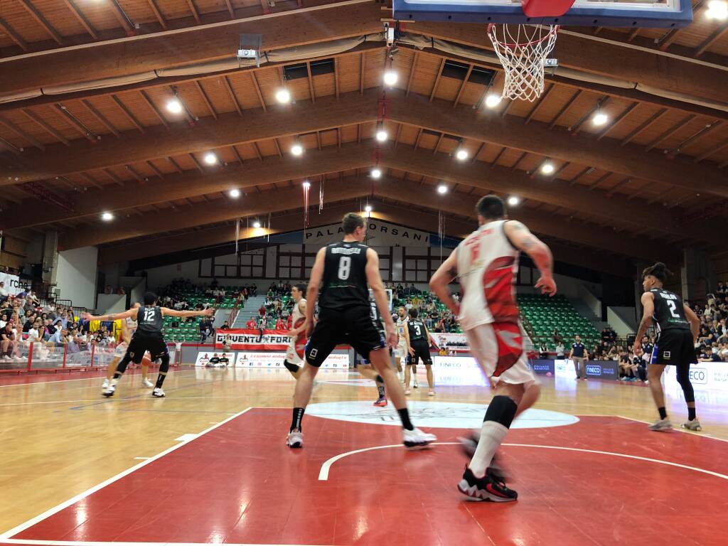 Play In gara1 - Legnano sfida Gallarate 