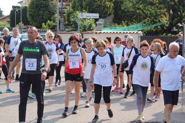 "Quatto passi nel Roccolo", edizione riuscita con il Lions Club Parabiago Host