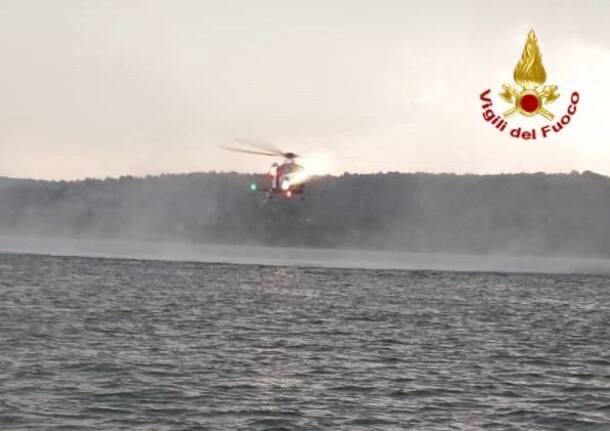 Si ribalta una barca, maxioperazione si soccorso a Lisanza