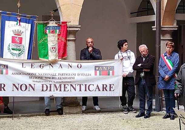 Studenti legnanesi con amministrazione comunale e ANPI in visita a Mauthausen