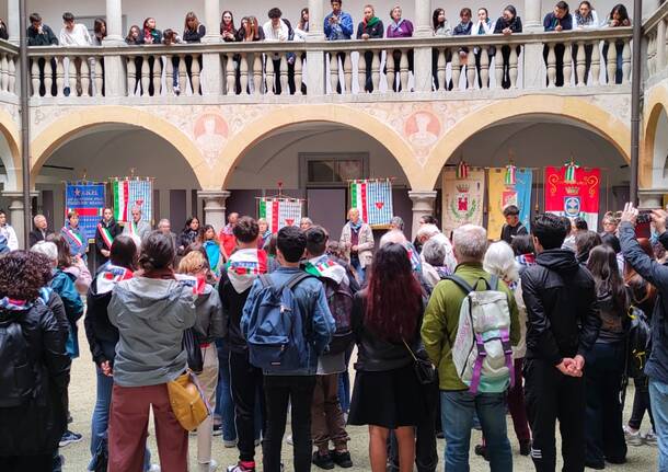 Studenti legnanesi con amministrazione comunale e ANPI in visita a Mauthausen