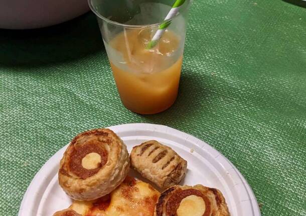 Un apericena alla Scuola dell’Infanzia a Cadrezzate con Osmate per la Festa della mamma