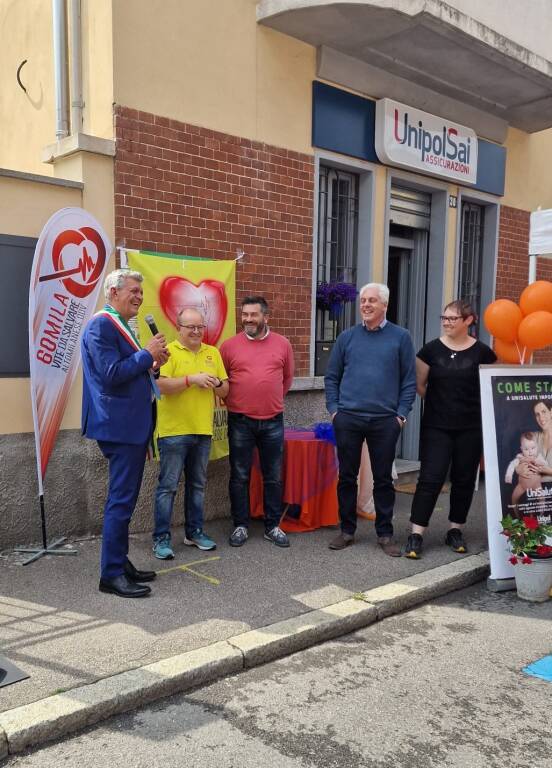 Un nuovo defibrillatore a Gorla Minore 