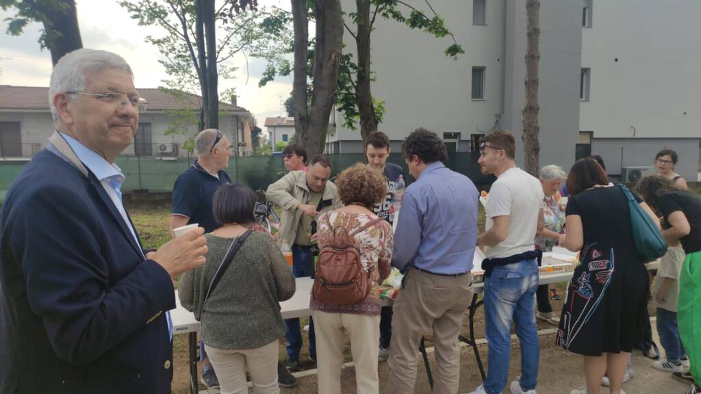Vedano Olona - L'inaugurazione del parco Quercia rossa