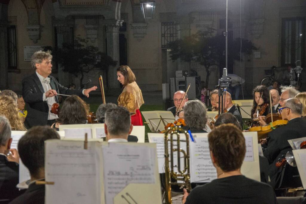 A Legnano un trionfo di solidarietà per "Verdi, un mito italiano" a Palazzo Malinverni 