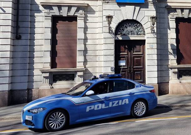 auto polizia busto arsizio