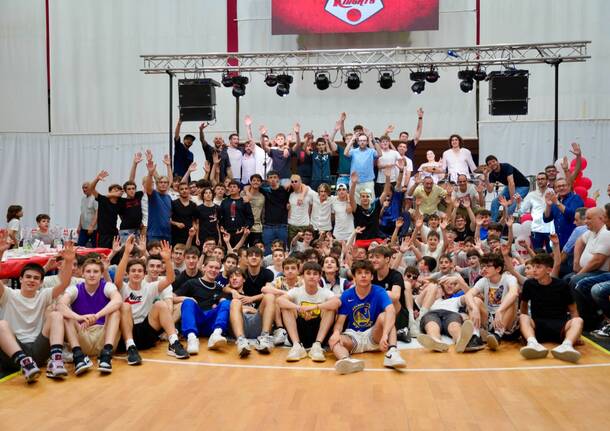 Basket Legnano - La festa di fine stagione al PalaBorsani nelle foto di Daniele Zaffaroni