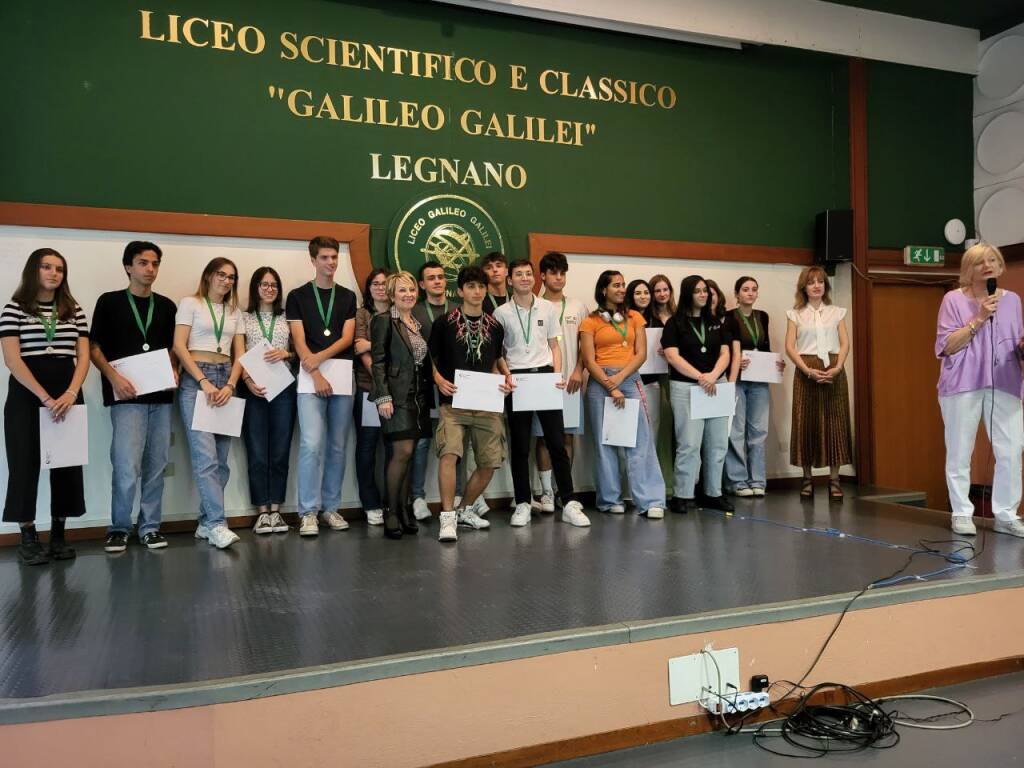 Borse di studio in memoria di Bianca, Pietro e Fiorella e premiazioni degli studenti al Liceo Galilei di Legnano