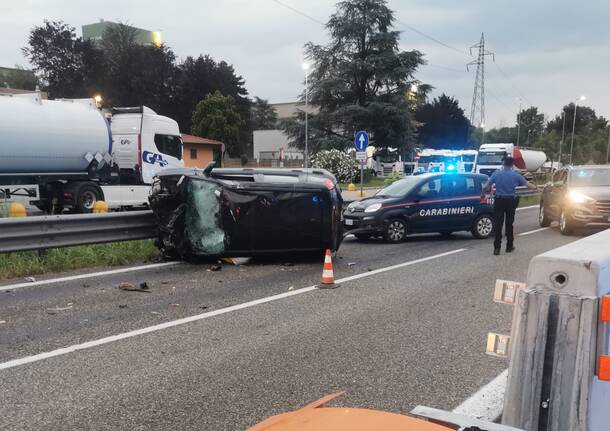 Incidente a Comabbio, grave 15enne