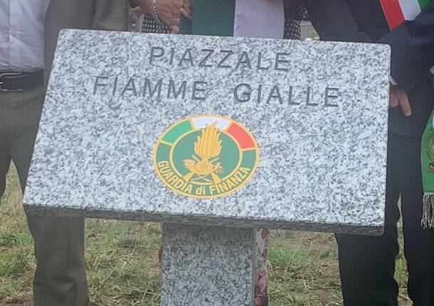 A Cocquio Trevisago inaugurato \"Piazzale Fiamme Gialle\"