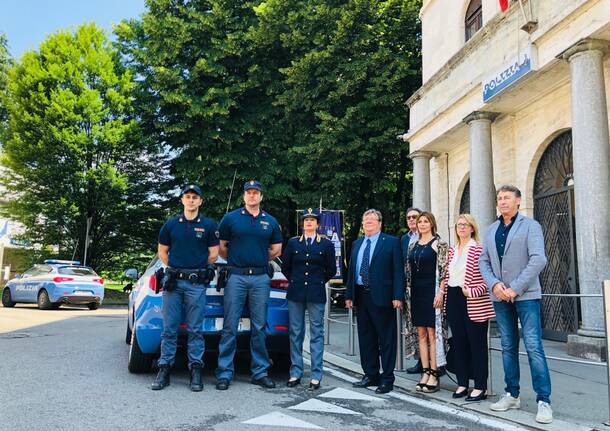 Donazione Dae alla Polizia di Stato di Legnano 